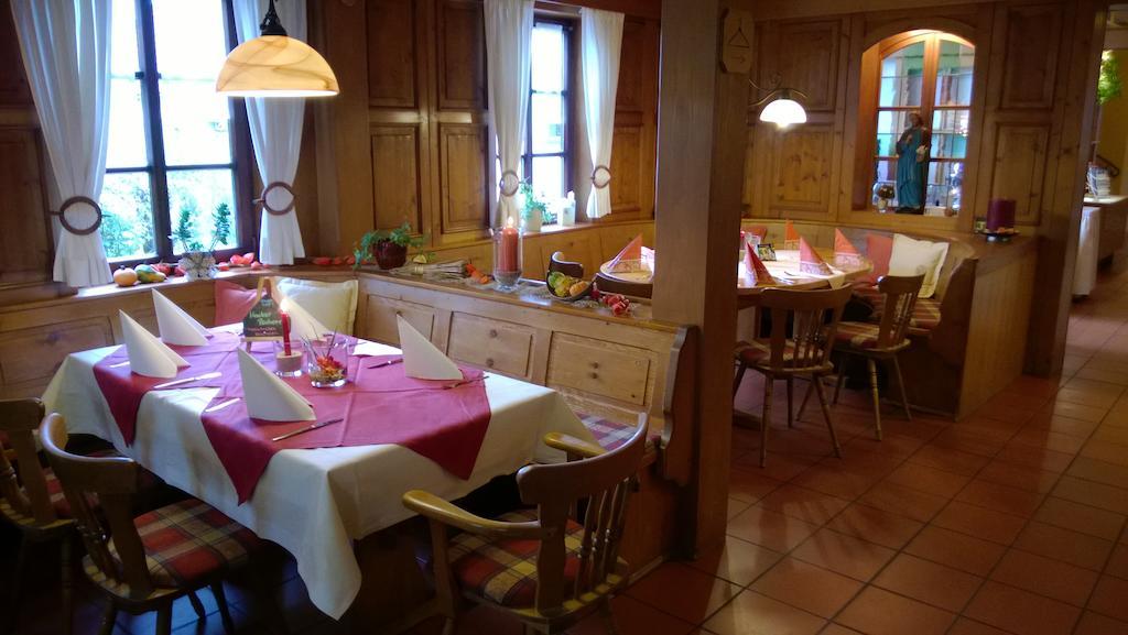 Landhotel Vierjahreszeiten Bad Königshofen im Grabfeld Zewnętrze zdjęcie