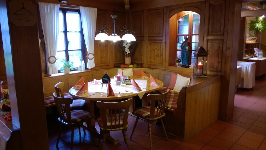 Landhotel Vierjahreszeiten Bad Königshofen im Grabfeld Zewnętrze zdjęcie